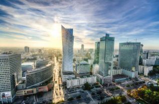 Możliwości zatrudnienia w Warszawie - od poziomu podstawowego do eksperckiego